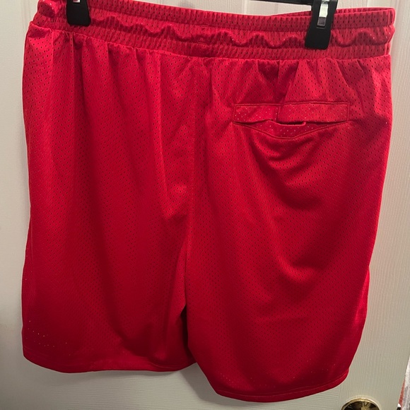 Puma x TMC Everyday Hussle Mesh Shorts Red w/ White Drawstring - Picture 3 of 12